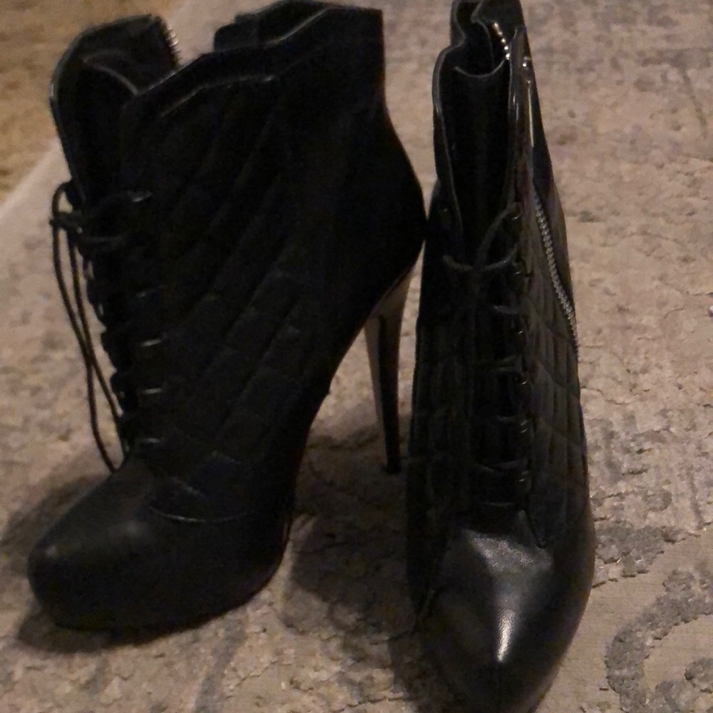 BEBE high heel boots leather black zipped laced